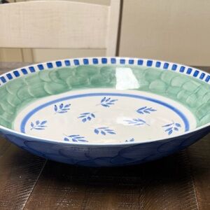Villeroy and Boch Blue Leaves Large 14.5” shallow Serving Bowl